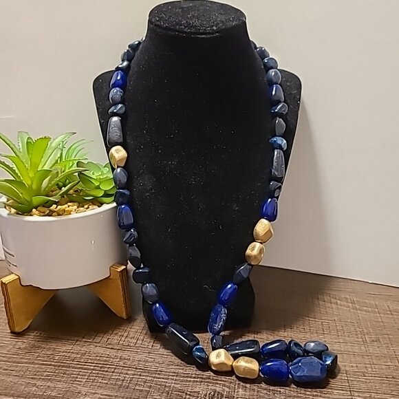 Avon NRQ Signed Multi-Color Acrylic Faux Stone Bead Necklace Ladies Vintage 30" - Picture 2 of 5